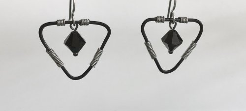 Kristal Wick's Too Hip to Be Square Earrings - , Contemporary Wire Jewelry, Coiling, Coiling Wire, Wire Coiling, Forging, Forging Jewelry, Jewelry Forging, Loops, Wire Loop, Wrapped Wire Loop, Texturing, earrings